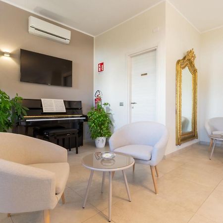 Hotel New Ca'Mea Villasimius Exterior foto