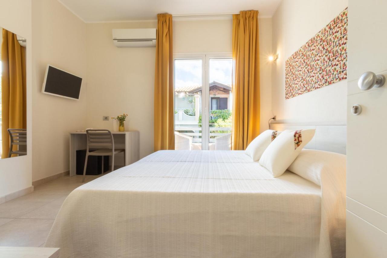 Hotel New Ca'Mea Villasimius Exterior foto