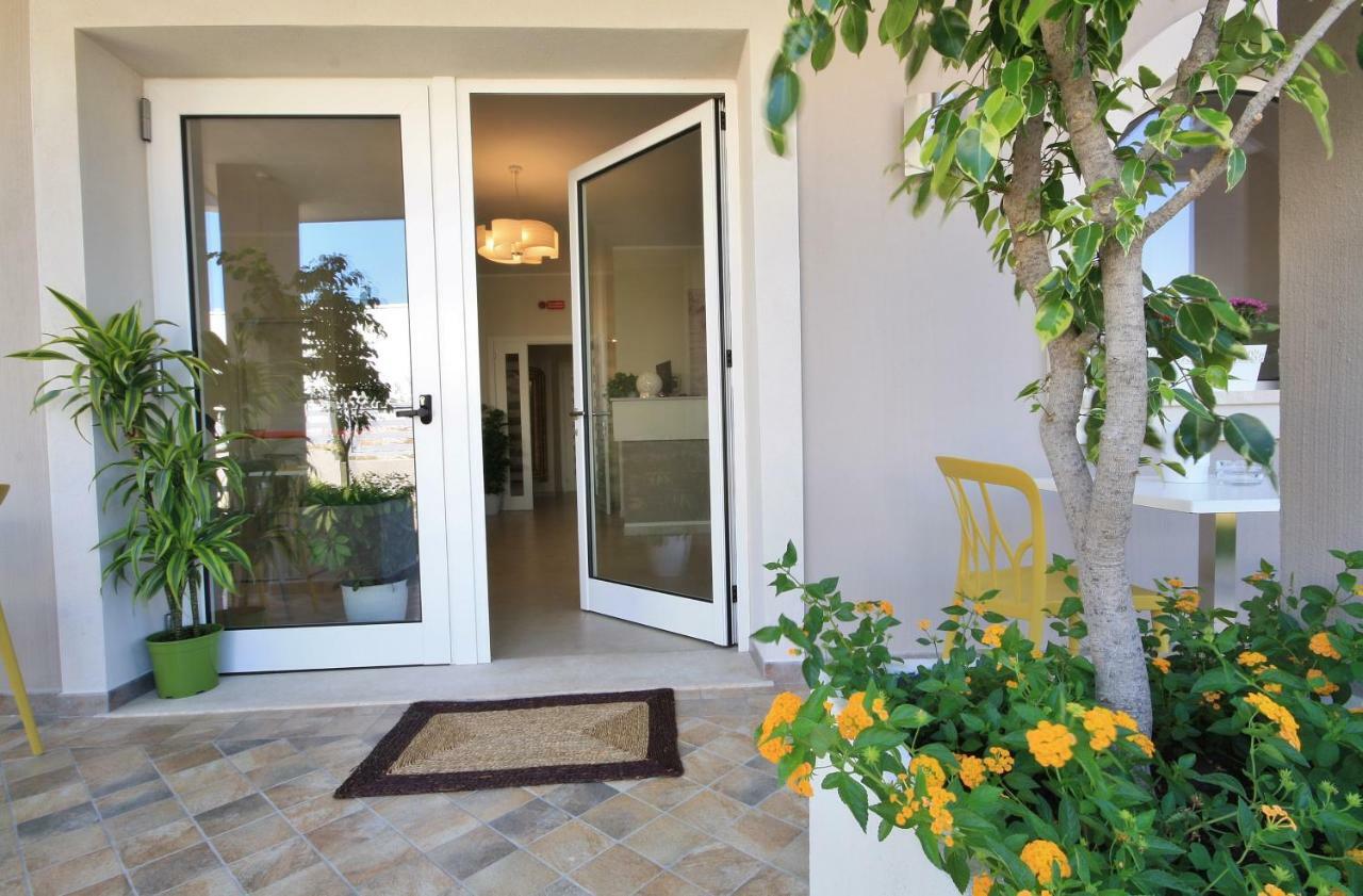 Hotel New Ca'Mea Villasimius Exterior foto