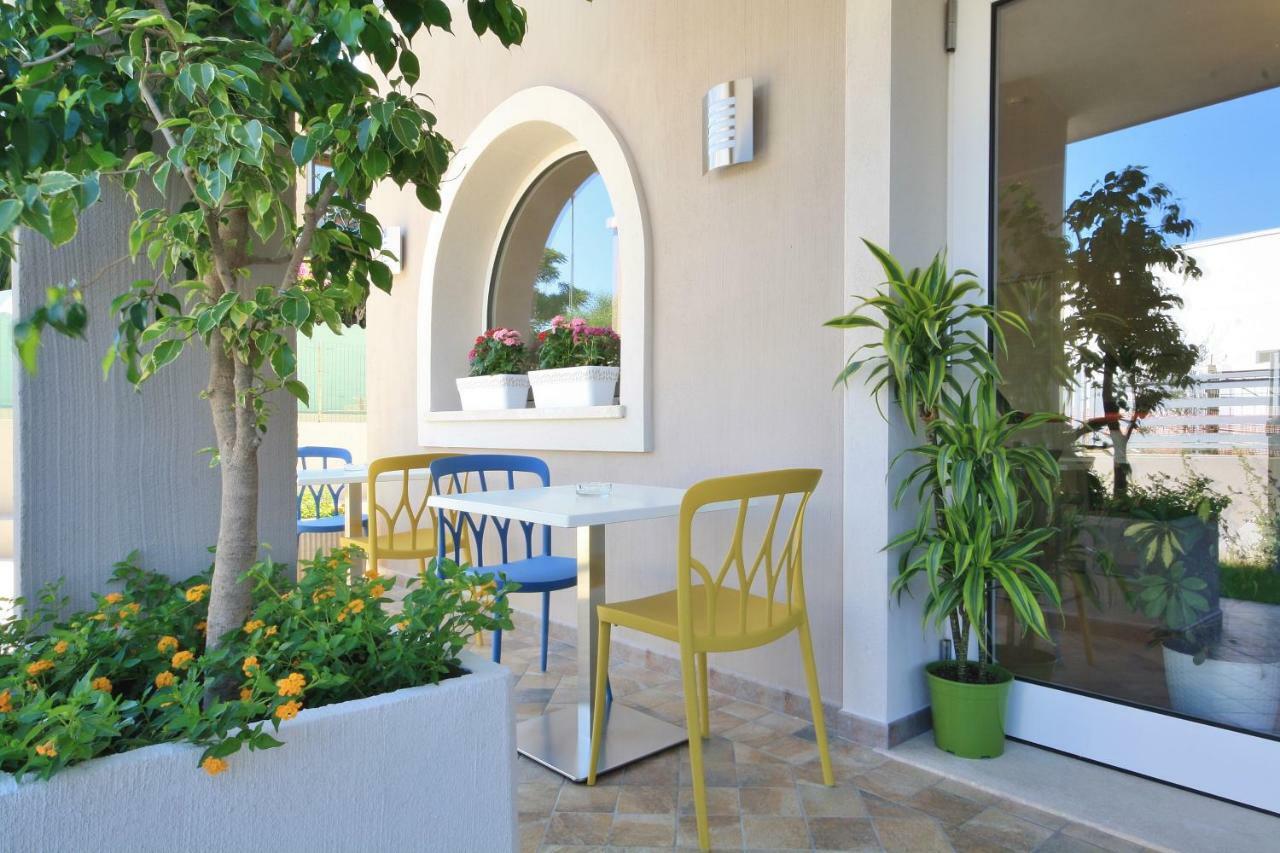 Hotel New Ca'Mea Villasimius Exterior foto