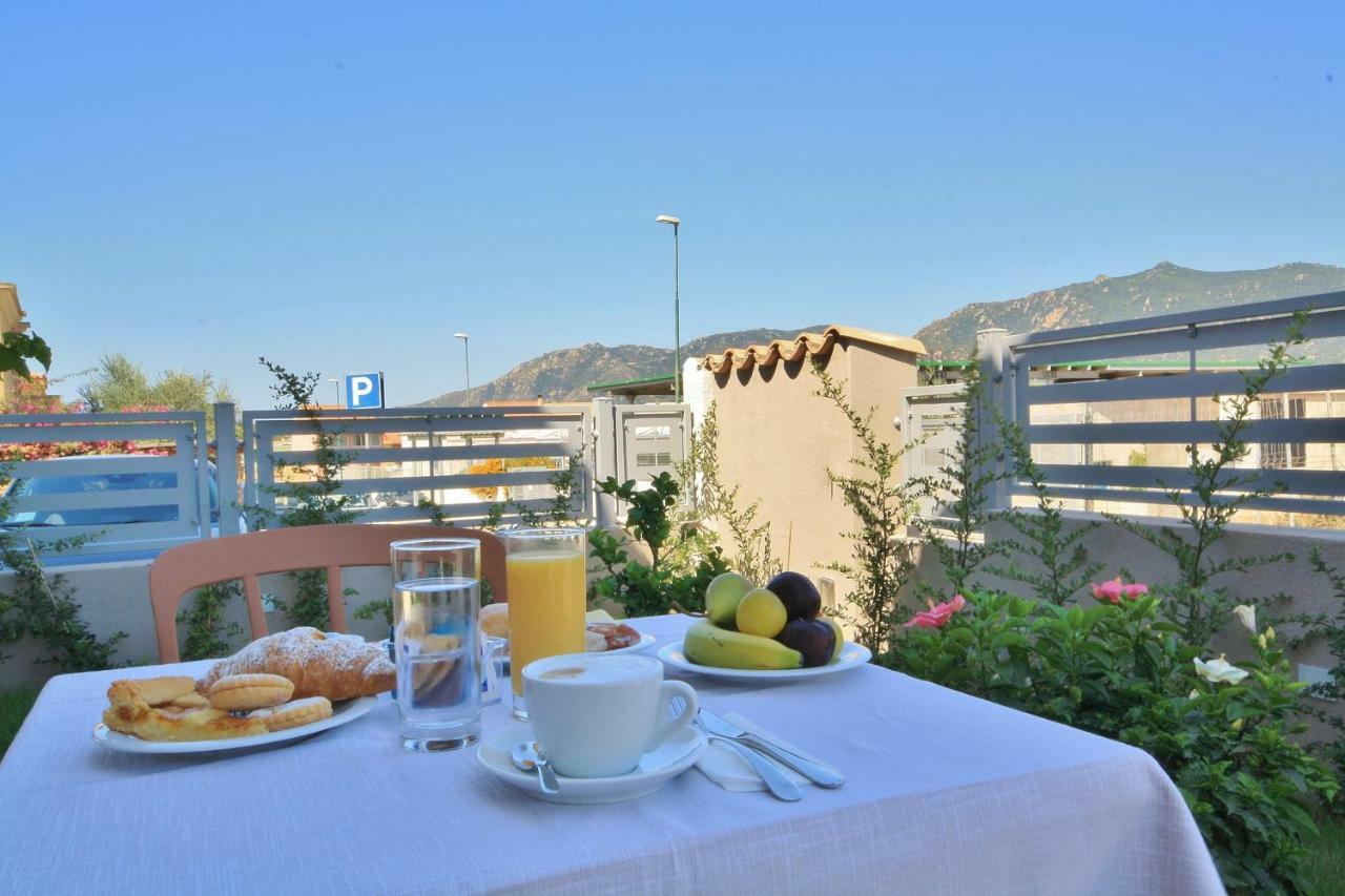 Hotel New Ca'Mea Villasimius Exterior foto